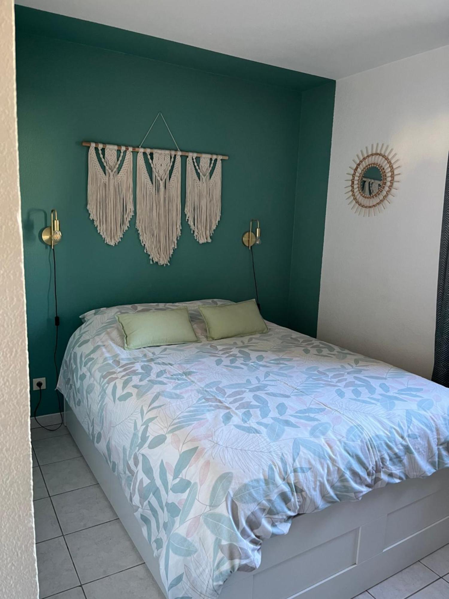 Joli T2/ Tram/ Clim/ Parking/ Wifi/ Piscine Appartement Montpellier Buitenkant foto