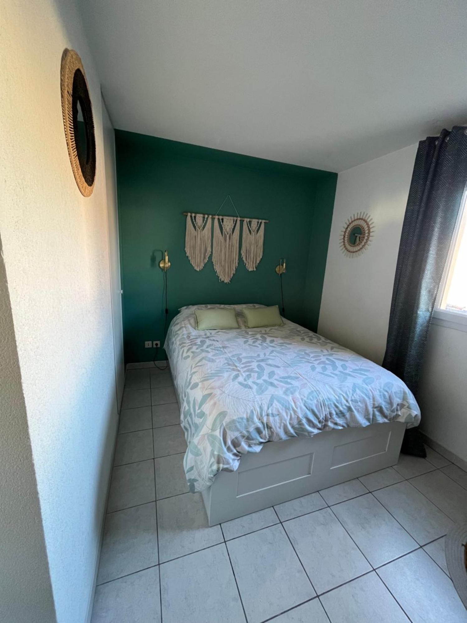 Joli T2/ Tram/ Clim/ Parking/ Wifi/ Piscine Appartement Montpellier Buitenkant foto